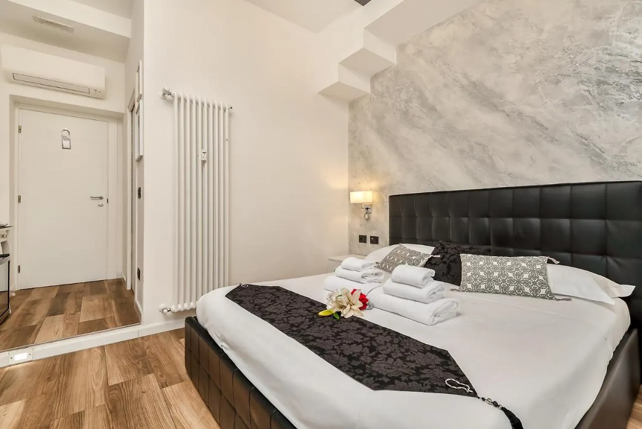 My Way Hotell La Spezia 2*,